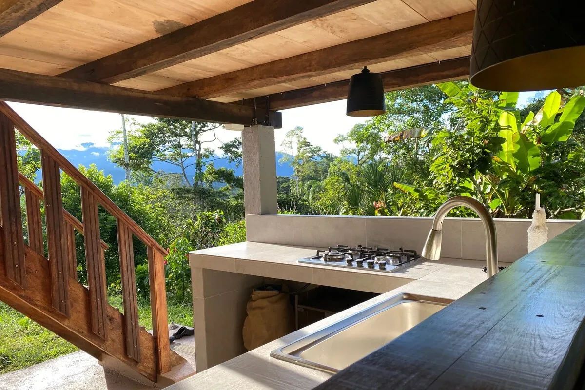 Cocina exterior techada