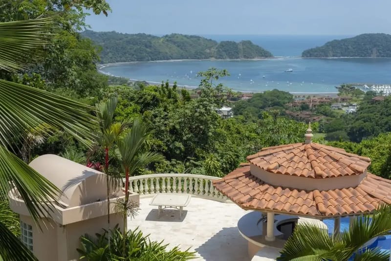 JA-44 — 10-Bedroom Villa in Los Sueños
