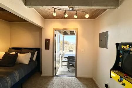 Bedroom and games