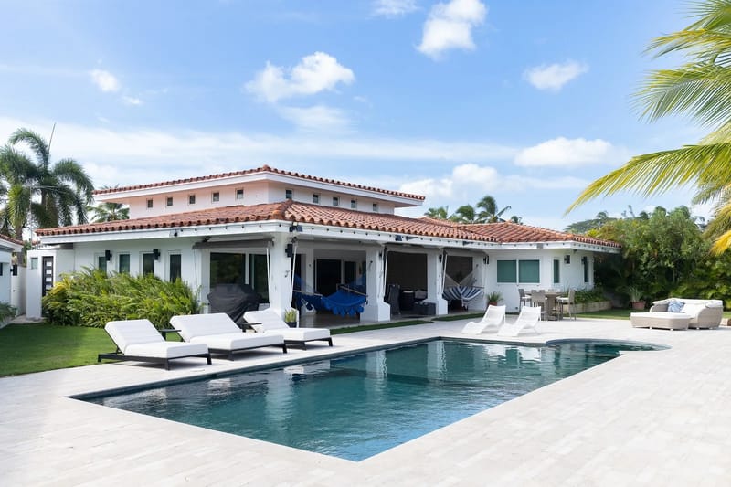 The Hamptons Villa By Acomodo @VistaMar