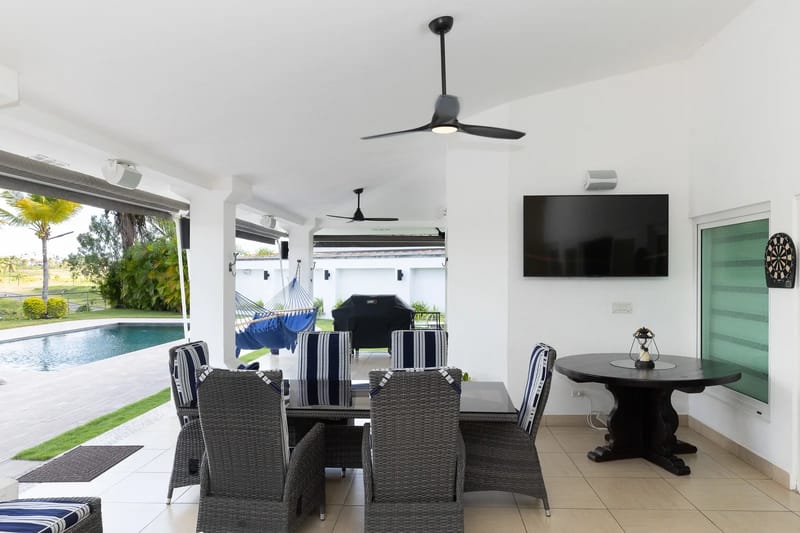 The Hamptons Villa By Acomodo @VistaMar