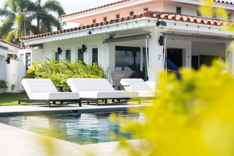 The Hamptons Villa By Acomodo @VistaMar