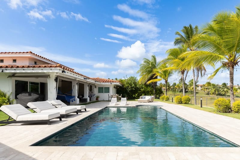 The Hamptons Villa By Acomodo @VistaMar