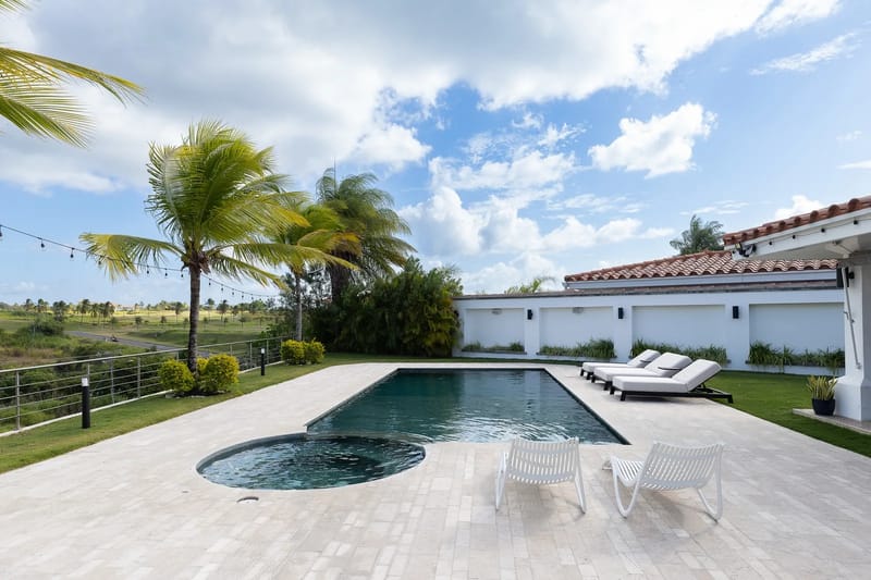 The Hamptons Villa By Acomodo @VistaMar