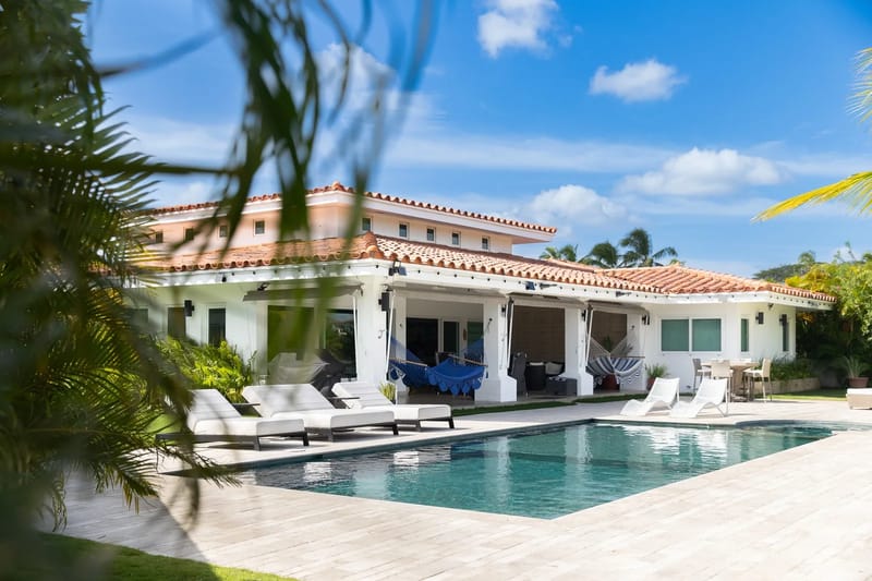 The Hamptons Villa By Acomodo @VistaMar