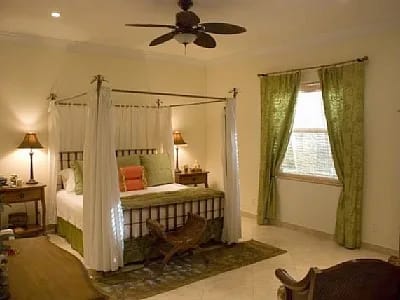 BH-04 — Bahamas Rental With Wireless Internet