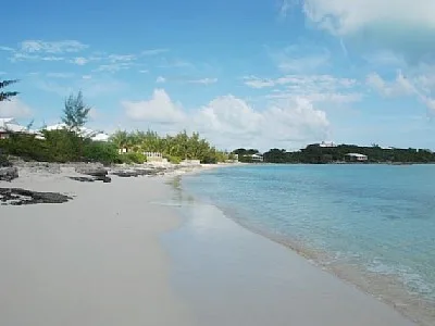 BH-04 — Bahamas Rental With Wireless Internet