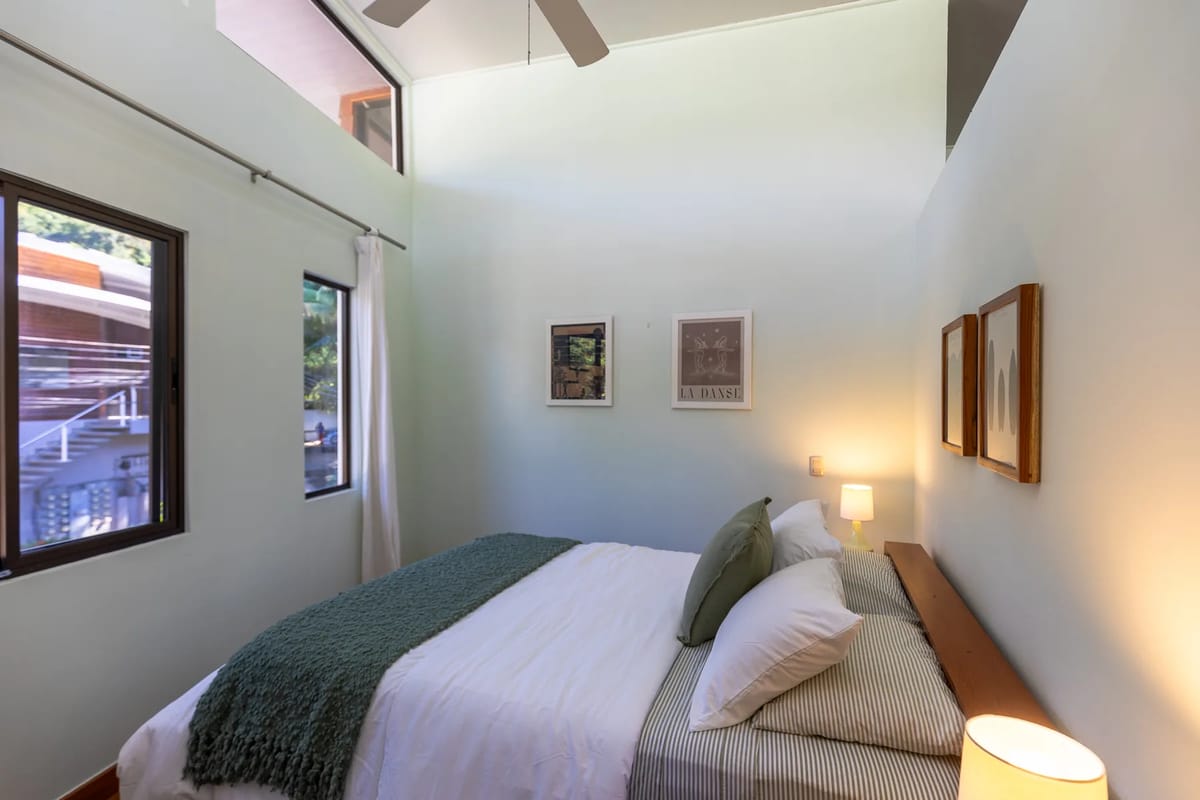Olo Alaia Sand&Sea #1 (second upstairs) · 6