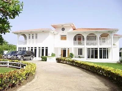 OR-03 — Ocho Rios Villa With 7 Bedrooms
