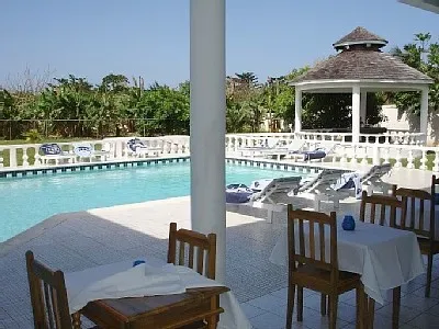 OR-03 — Ocho Rios Villa With 7 Bedrooms
