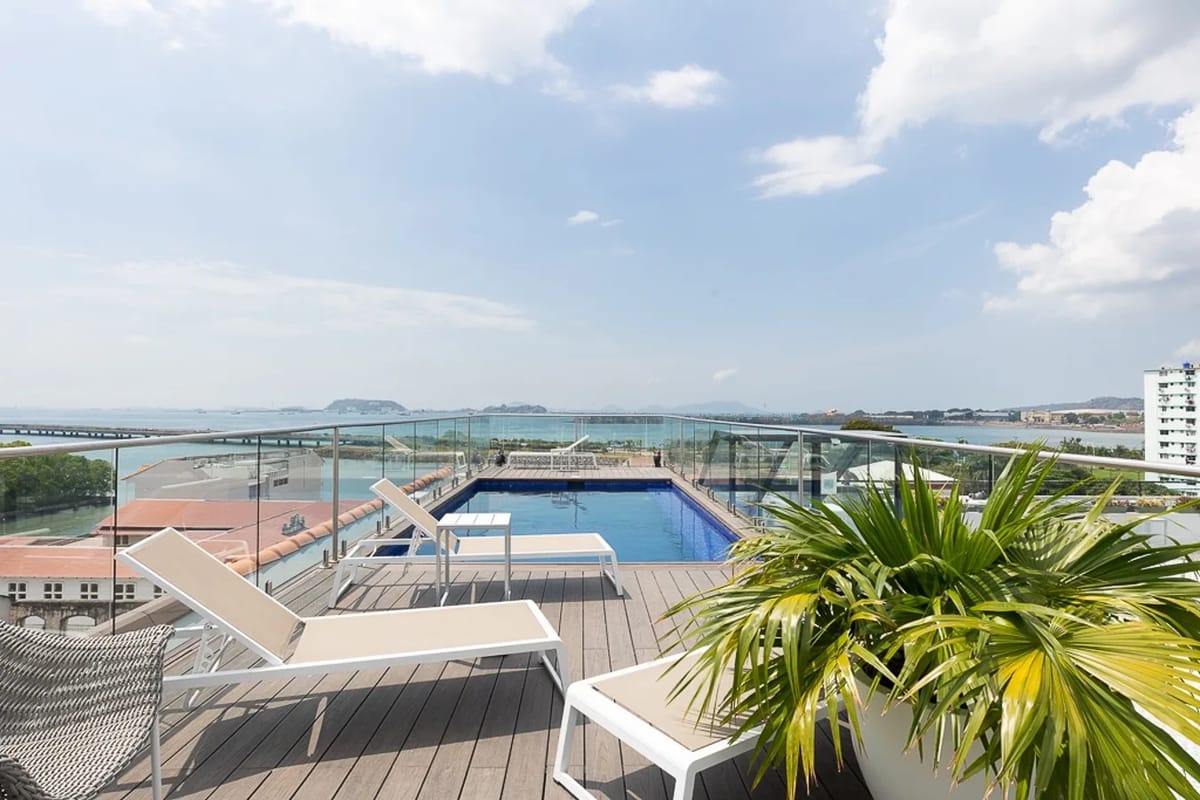 The Regal Condo by AcoModo @Casco Viejo