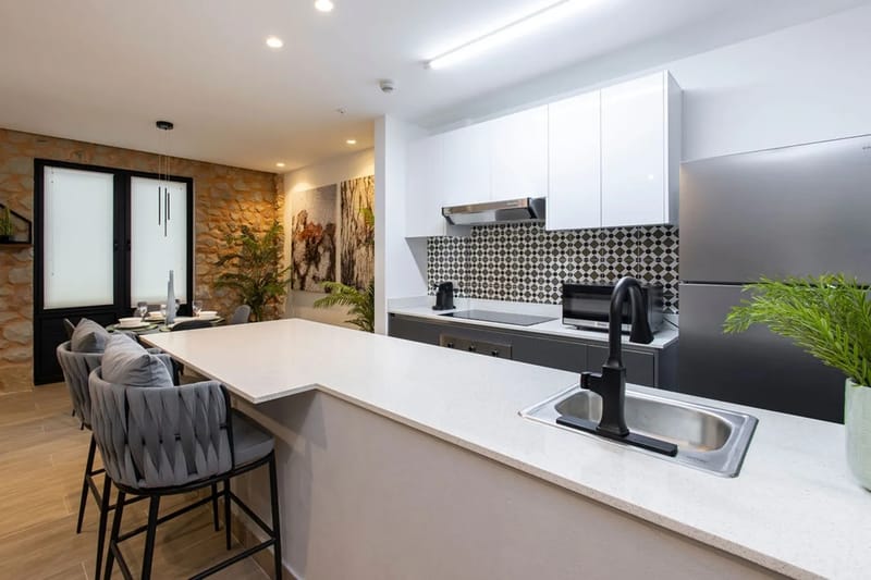 The Regal Condo by AcoModo @Casco Viejo