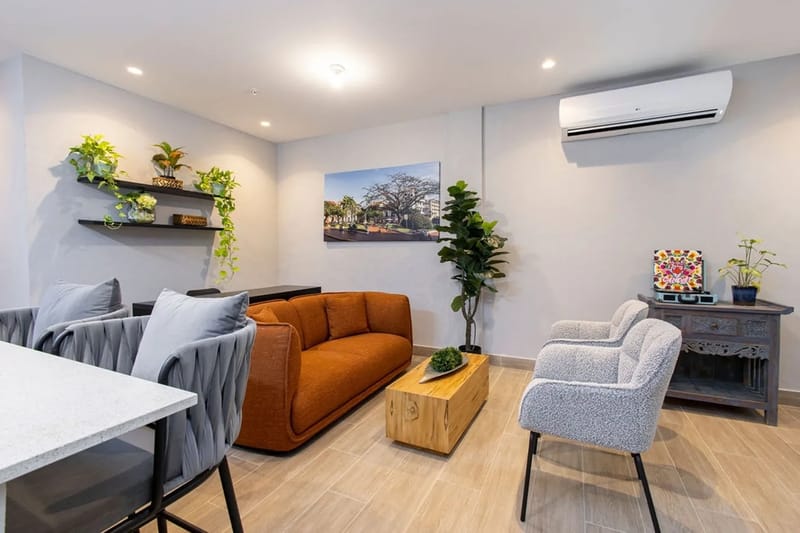 The Regal Condo by AcoModo @Casco Viejo