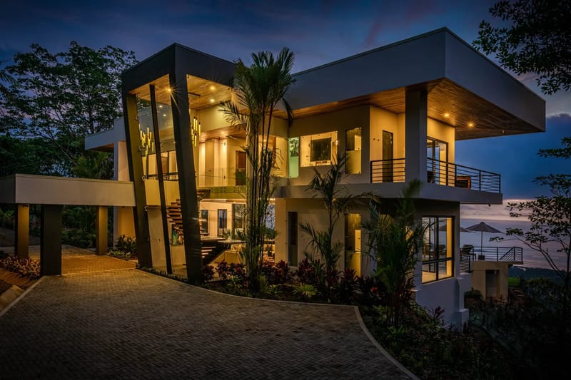 Casa Amigos · 7. Casa Amigos