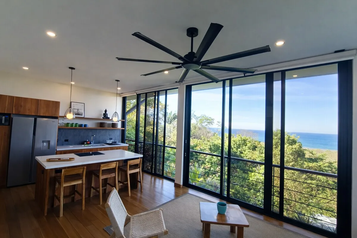 Kitchen and dining area