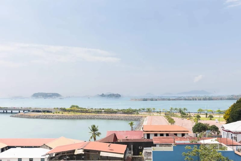 The Urban Condo by AcoModo @Casco Viejo