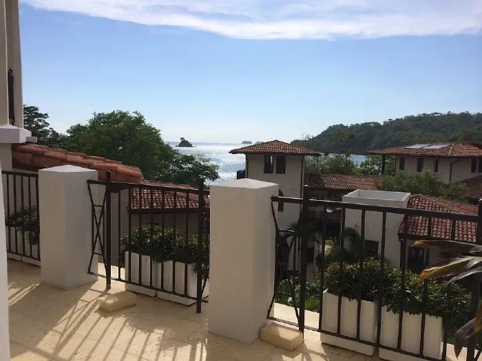 FLC-02 — Playa Flamingo Condo