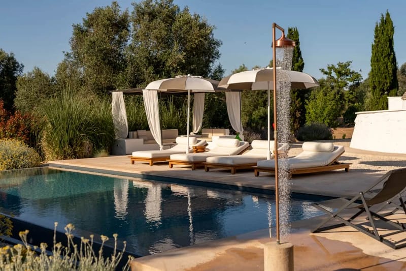 Private saltwater pool