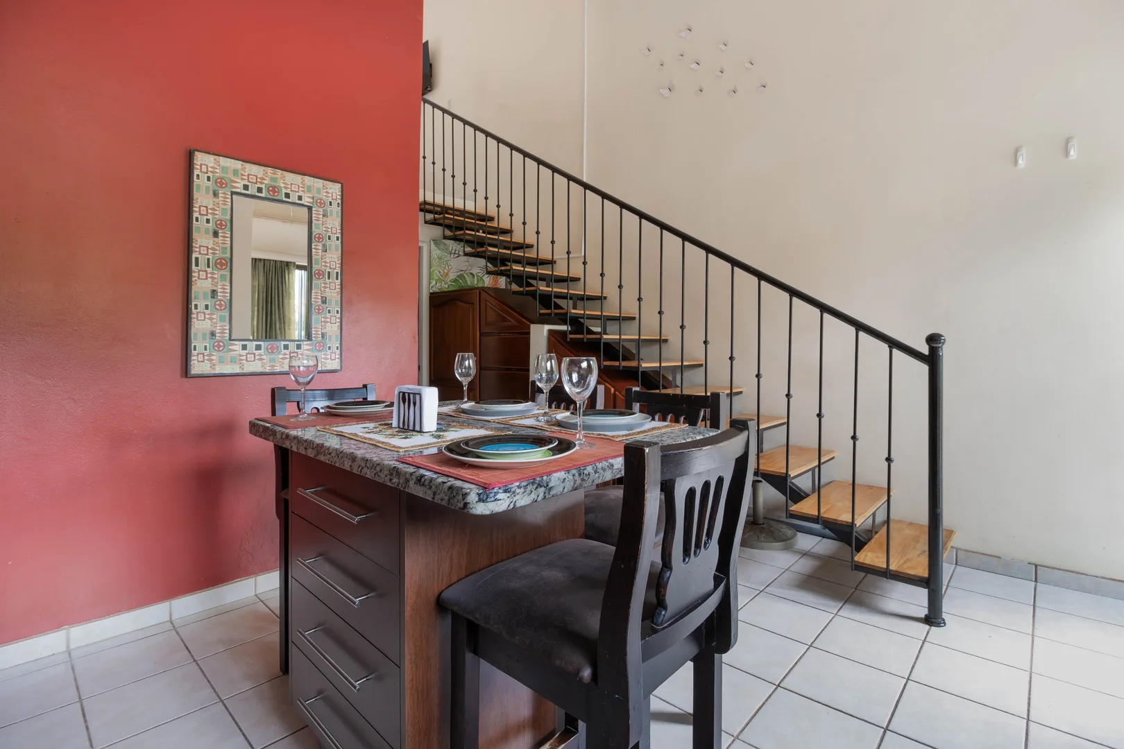 Las Palmas 1BR+Loft w/ Pool—Walk to Beach & Dining