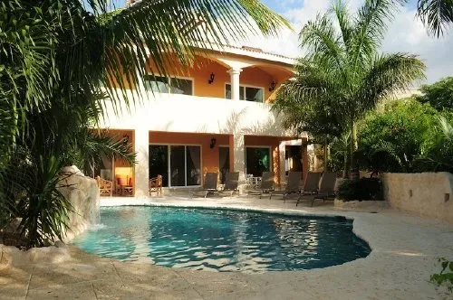 MXAV-02 — Rooftop Terrace and Hot Tub in Puerto Aventuras Villa