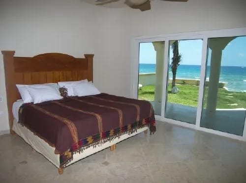SO-09 — Soliman Bay Villa on the Ocean With Workout Room