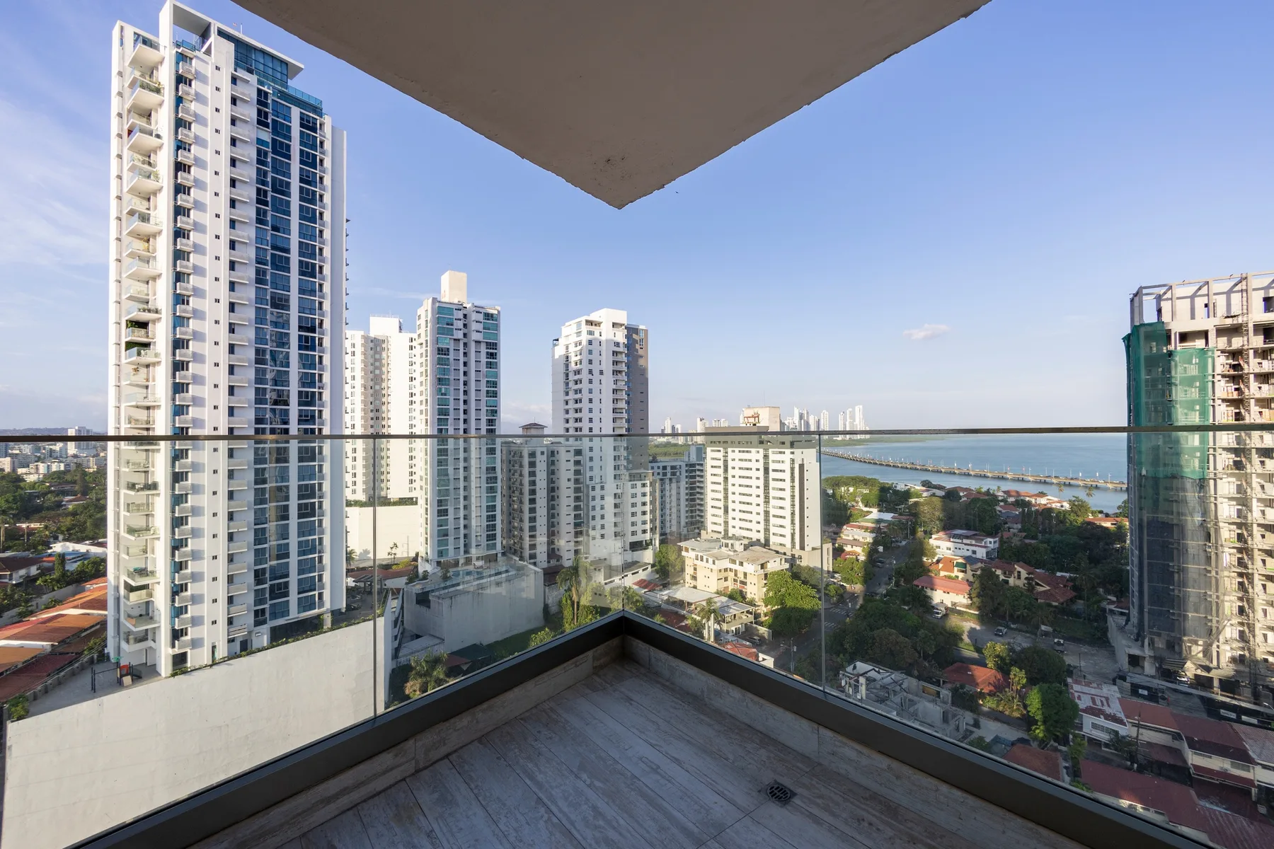 The Q Condo by AcoModo @Coco del Mar