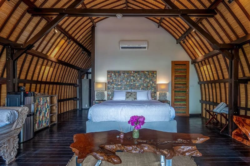 EARTH - Upper Flat by 4 Elements Contadora Island