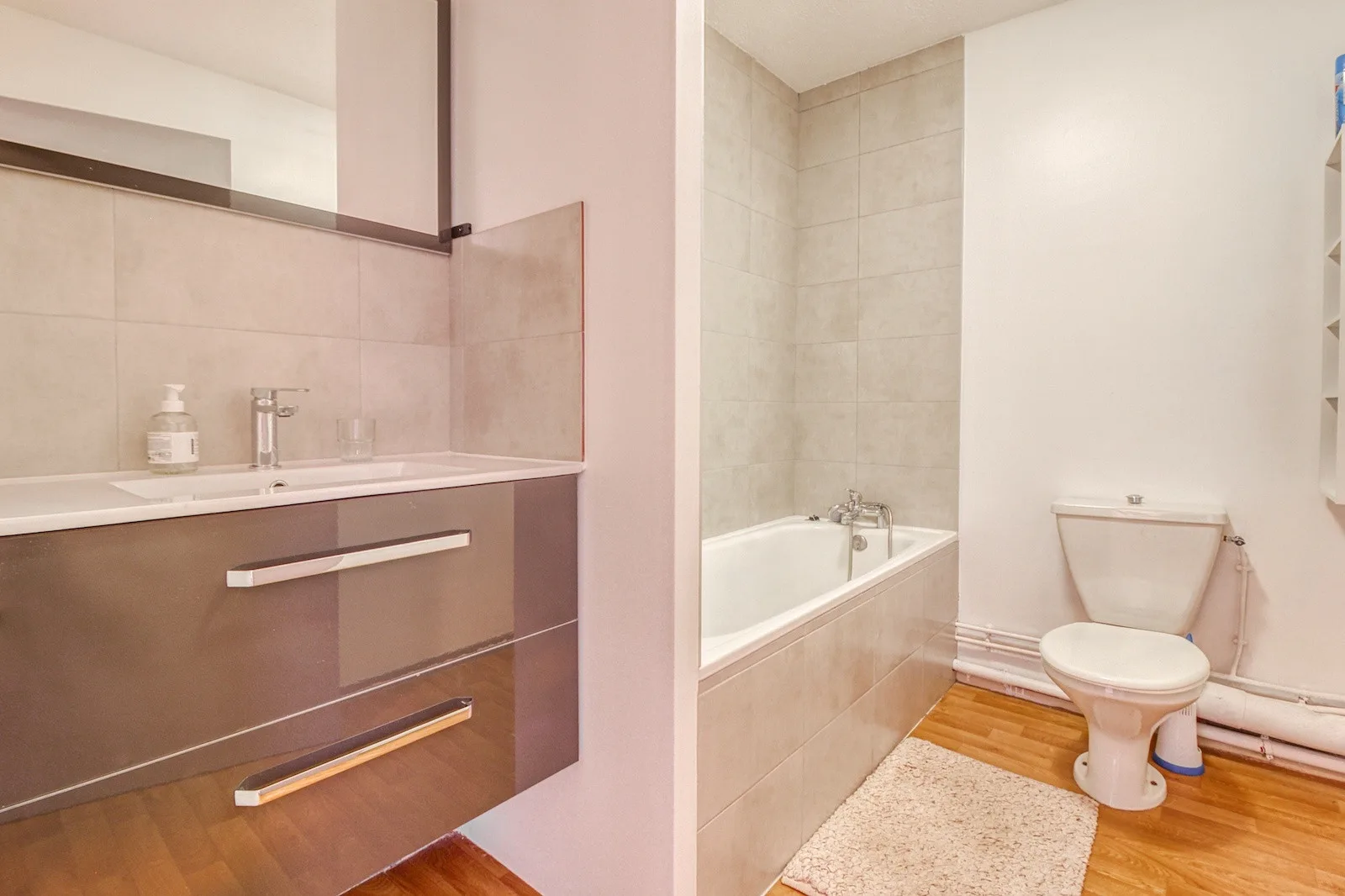 Baño con bañera