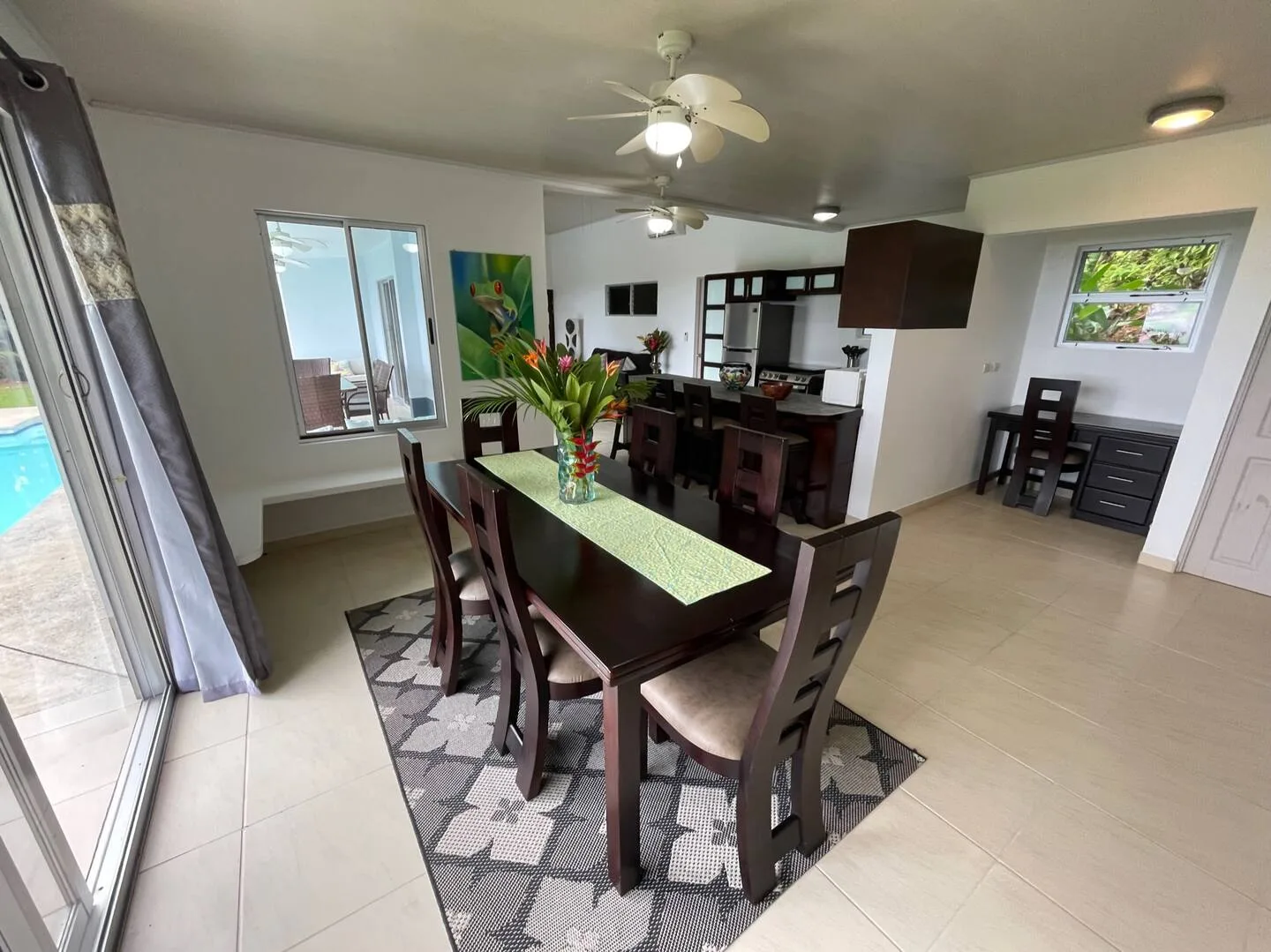 Casa Palm Breeze