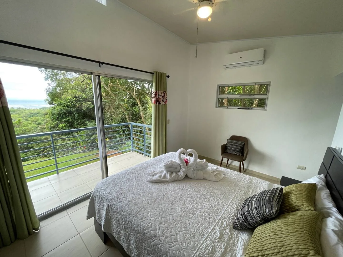 Casa Palm Breeze