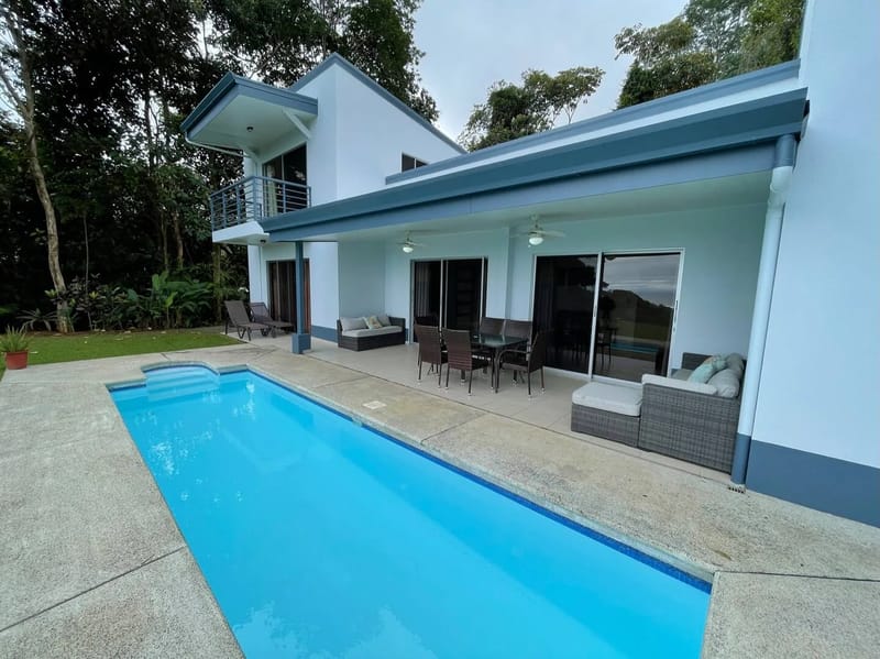 Casa Palm Breeze