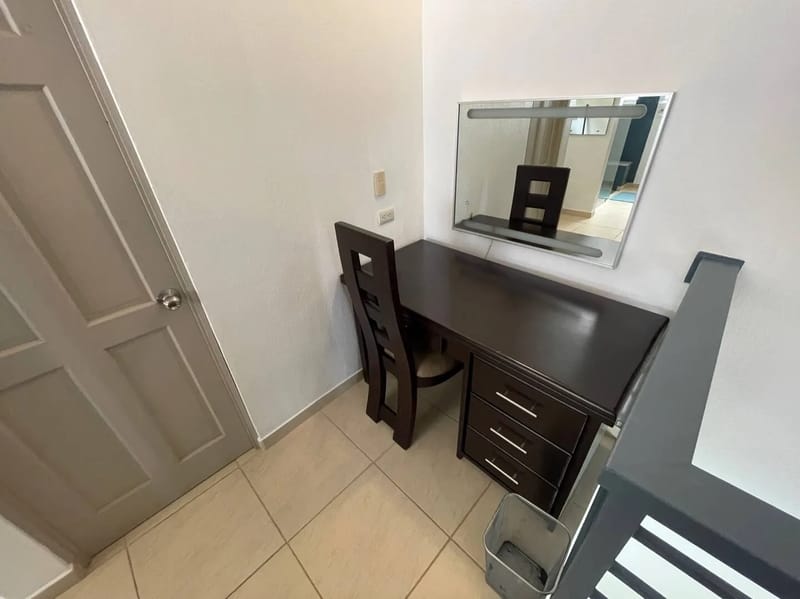 Casa Palm Breeze