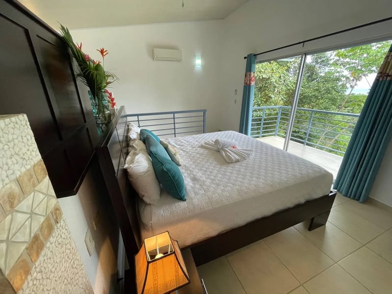 Casa Palm Breeze