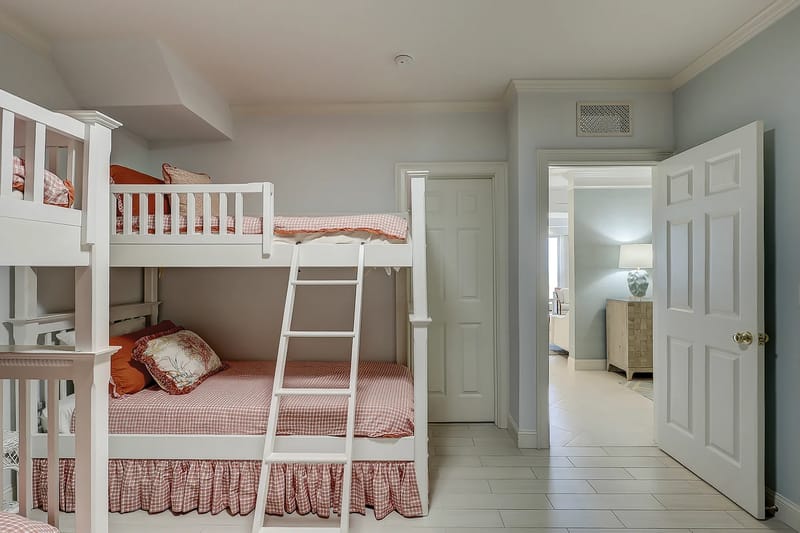1002 Turtle Lane Club — property and community gallery