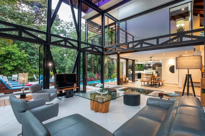 MA-20 — Contemporary Vacation Villa
