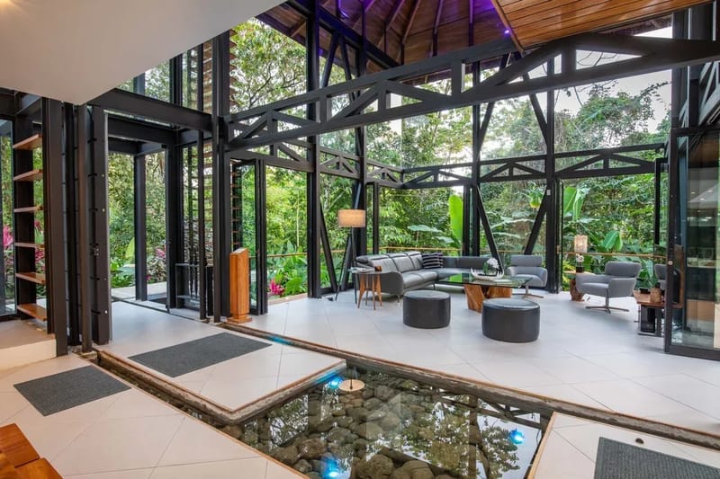 MA-20 — Contemporary Vacation Villa