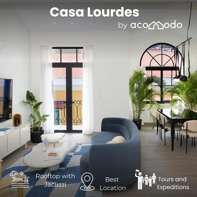 The Familia by AcoModo @Casco Viejo