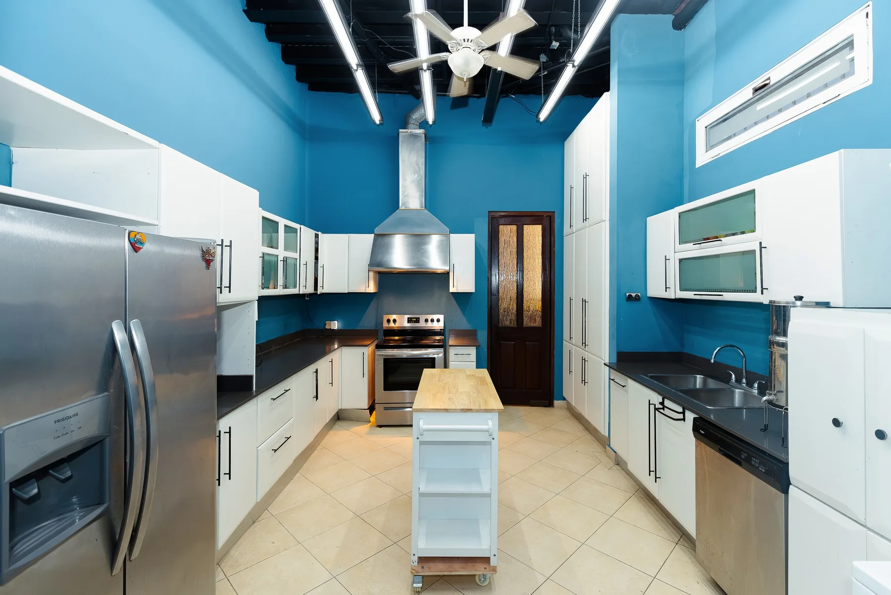 The Arco Chato Penthouse by AcoModo @Casco Viejo