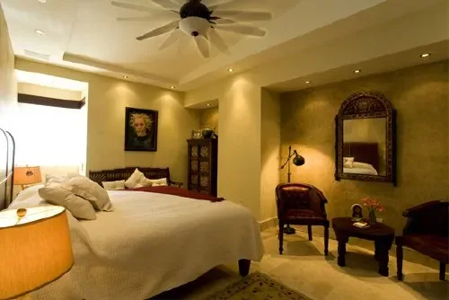 RZ-07 — Romantic Zone Beachfront Penthouse