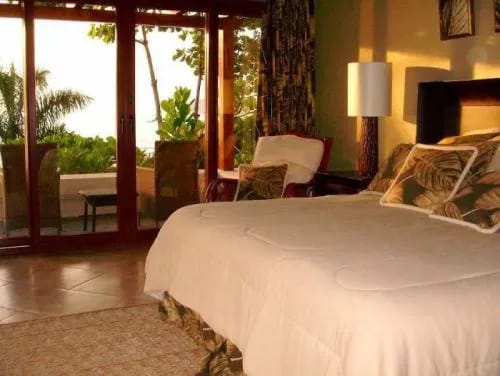 TA-10 — Tamarindo Beachfront Home