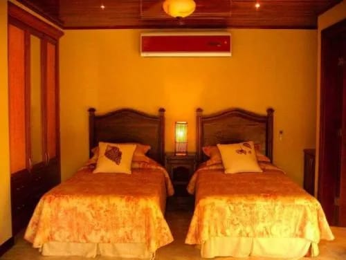 TA-10 — Tamarindo Beachfront Home