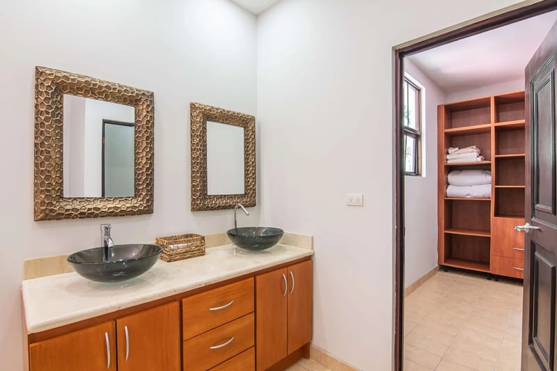 Casa Shanti (CME 80)
