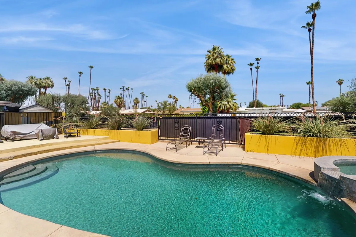 Photo from the property listing