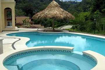 JA-06 — Jaco Home Rental With Swim Up Bar