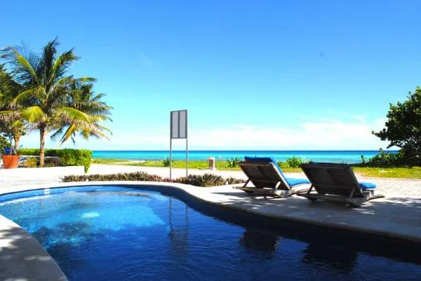PC-01 — Playa del Carmen Beach Front Vacation Villa with 2 Pools