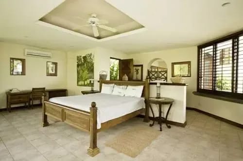 FL-42 — Playa Flamingo Beachfront Rental