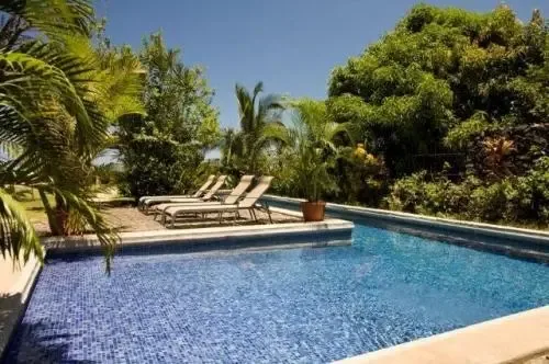 FL-47 — Family Rental With Large Private Lap Pool