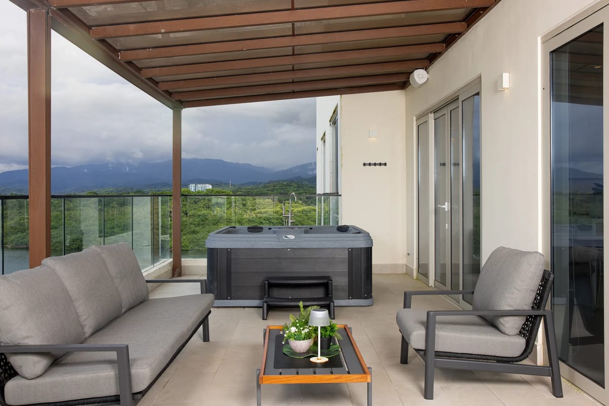 The Cobalt Condo by AcoModo @Playa Escondida