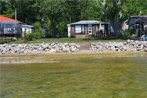 Paradise Point Cottage