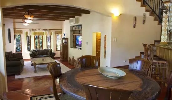 JA-09 — Jaco Vacation Villa